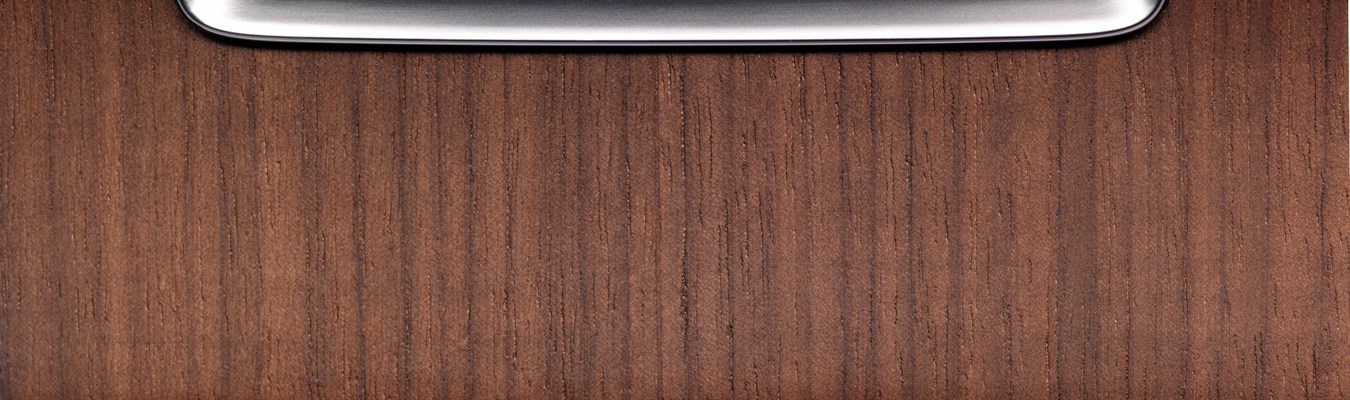 Modern wood inlay Volvo S80
