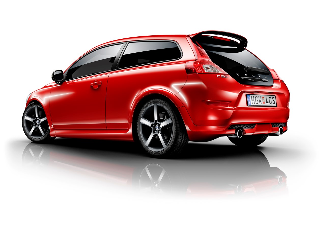Volvo Announces Pricing For The New 2011 C30 T5 And C30 T5 R