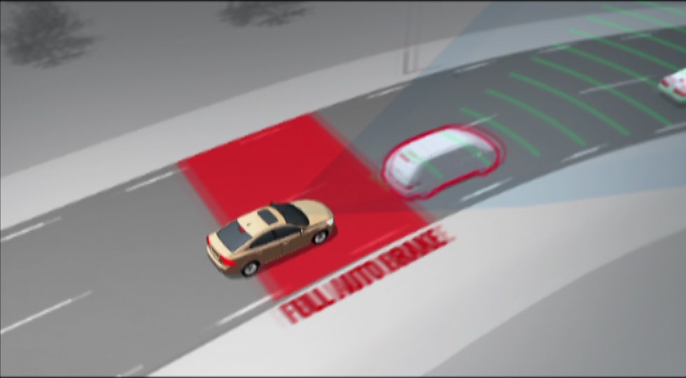 Volvo S60, Collision Warning with Full Auto Brake, Animation (Clean) - Video Still