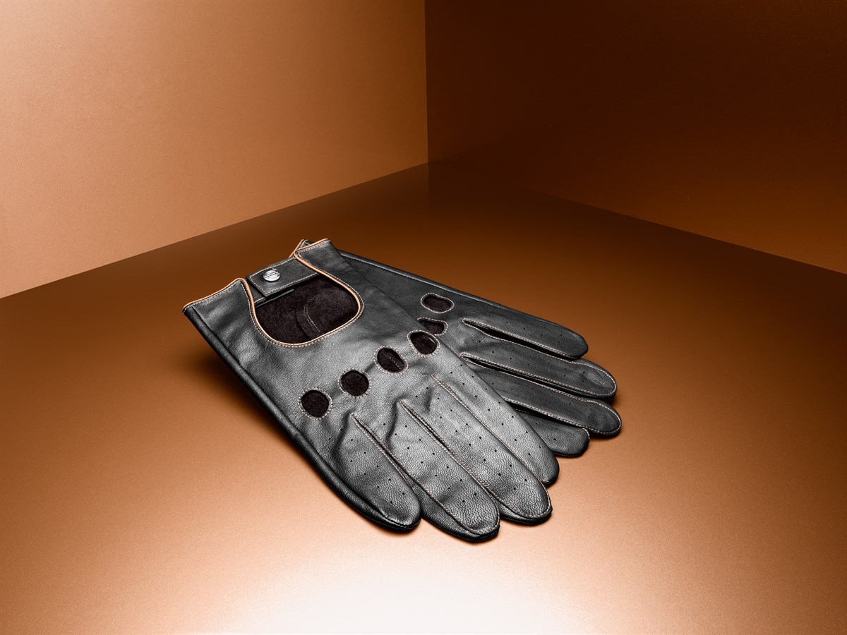 Goatskin gloves, S60 merchandise collection