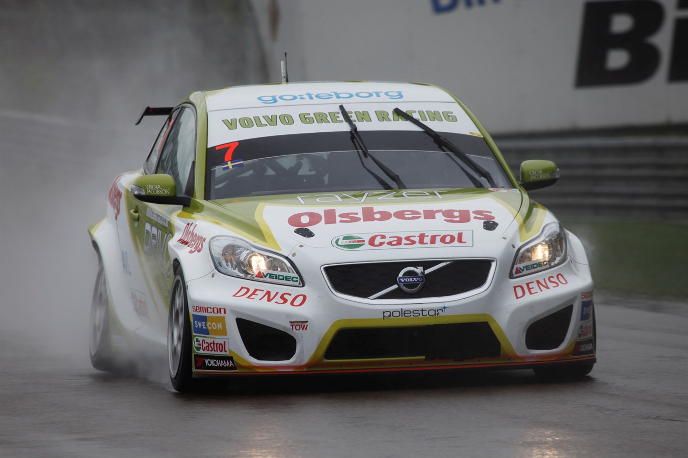 Two second places for Volvo in this weekend's STCC