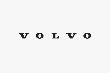 Volvo V90 Cross Country running footage