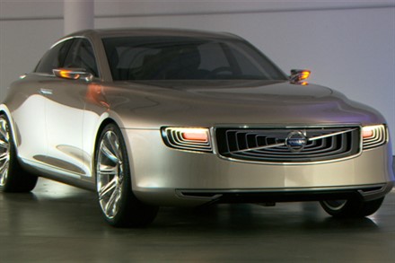 Volvo Concept Universe - Newsfeed (3:02), interviews with designers