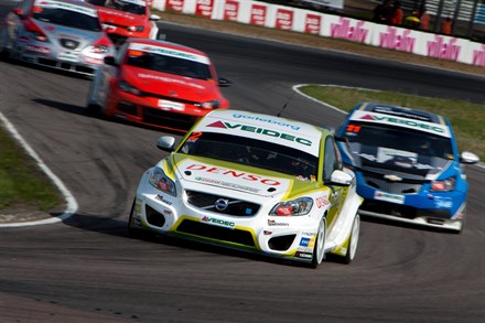 Volvo Polestar Racing i dubbel mästerskapsledning