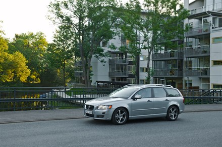 Volvo V50 - model year 2012