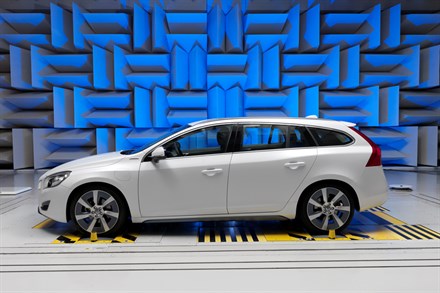 Volvo Car Corporation uzmanları sektörün en modern akustik laboratuarlarından birinde mükemmel elektrikli otomobil sesini geliştirdiler