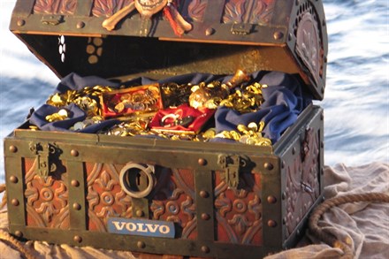 VOLVO REVEALS LOCATION OF THIS YEAR'S BURIED TREASURE: THE BOTTOM OF THE DEEP BLUE SEA