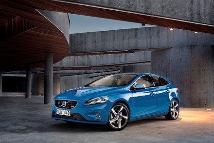 All-New Volvo V40 R-Design and Cross Country Pricing Announced