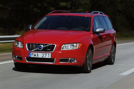 Volvo V70, model year 2013, driving footage (2:04)