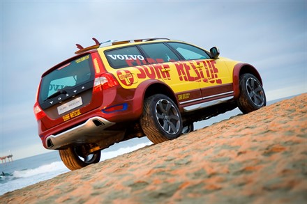 Quick Response Team Delivers New Concept for Beach Pros - Volvo XC70 Surf Rescue On Patrol at the 2007 SEMA Show