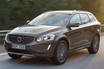 Volvo XC60, model year 2014, driving footage