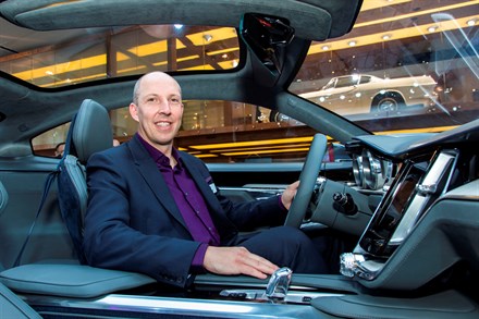 Volvo Cars Robin Page utsedd till årets interiördesigner på 2015 Automotive Interiors Expo