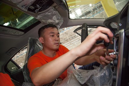 About the Volvo Cars manufacturing plant in Chengdu - C-Roll