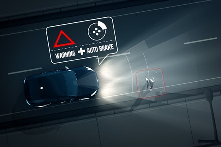 Nuova Volvo XC90: due tecnologie in anteprima mondiale per una delle auto più sicure al mondo  