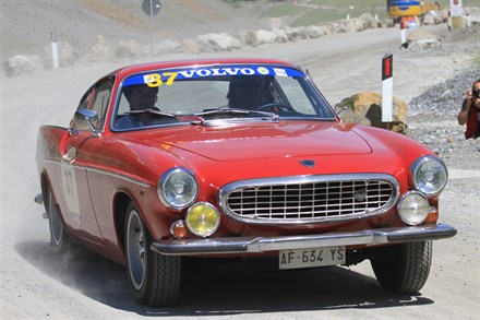 Volvo protagonista della WinteRace di Cortina d’Ampezzo con due equipaggi femminili alla guida di altrettante P1800