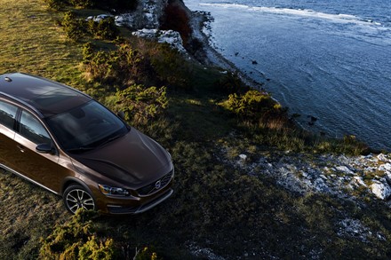 Volvo onthult de nieuwe V60 Cross Country