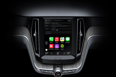Apple CarPlay demonstration inside the Volvo Concept Estate