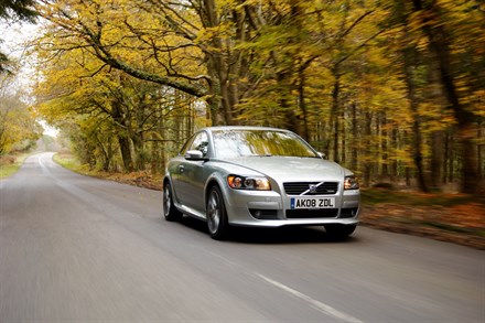 THE VOLVO C30 - INTRODUCING SPORTY R-DESIGN AS STANDARD