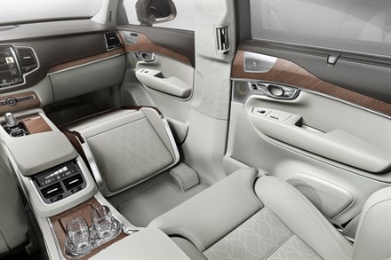Volvo XC90 Excellence Lounge Console video