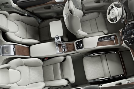 Volvo Cars porta il concetto di lusso a un livello del tutto nuovo con il lancio della Lounge Console a Shanghai