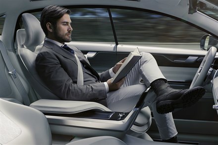 Met Concept 26 van Volvo Cars bepaalt de bestuurder hoe hij zijn tijd in de wagen wil invullen