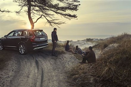 Volvo Cars und der Künstler & Produzent Avicii starten mit Feeling Good in die Zukunft