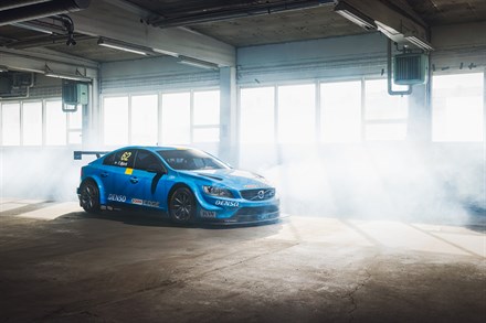 The WTCC challenge starts this weekend for Polestar Cyan Racing
