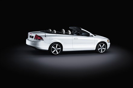 Volvo C70 Tourer: Open up and come alive
