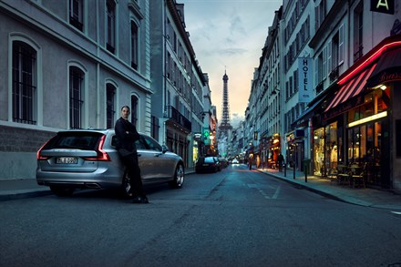 La leggenda del calcio Zlatan Ibrahimović protagonista della campagna pubblicitaria della nuova Volvo V90