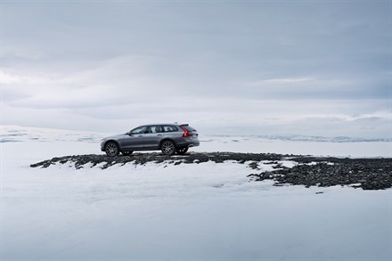Volvo Cars affiche son côté aventurier sous les traits du V90 Cross Country 