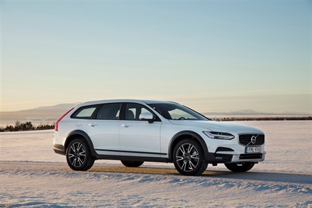Volvo Cars fête les 20 ans de la transmission intégrale dans la neige et se tourne vers l’avenir