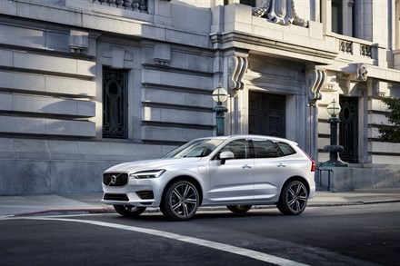 Volvo Cars yeni premium SUV'u XC60'ı Cenevre Otomobil Fuarı’nda tanıttı