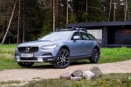 Volvo Cars открывает в России pop-up отель Cross Country House 