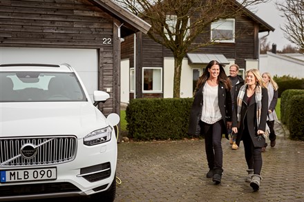 Swedish families help Volvo Cars develop autonomous drive cars - B-roll, Hain family