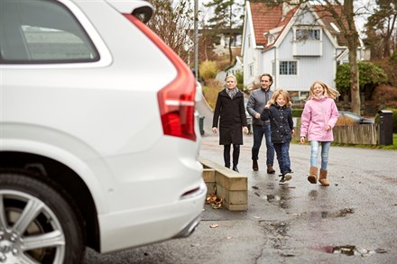 沃尔沃汽车携手瑞典家庭 正式开展全球首个真人自动驾驶测试项目