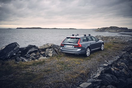 Volvo feiert Midsommar. Mit attraktiven Angeboten und Business Varianten für diverse Modelle.