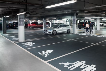 Volvo Car UK celebrates modern family diversity with eye-catching signage redesign at Westfield London as part of its launch for new V60 estate car