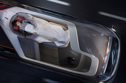 Nouveau concept autonome 360c de Volvo Cars : et si prendre la route devenait plus pratique que de prendre l’avion ?