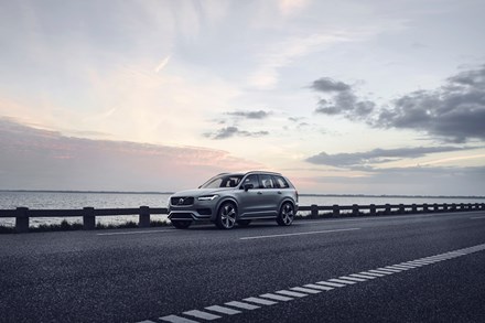 Volvo Cars introduces refreshed Volvo XC90 SUV