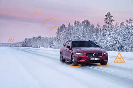 Partage d’alertes : dans toute l’Europe, les modèles Volvo se signaleront dangers et routes glissantes