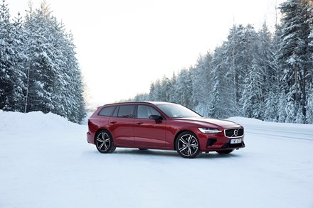 Volvo V60 T8 Twin Engine - Static Footage 