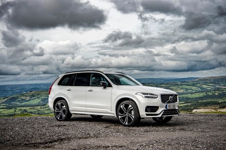 Volvo XC90 Recharge Plug-in Hybrid wins Large SUV of the Year title in the News UK Motor Awards