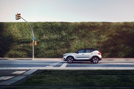 Volvo XC40 Recharge One Pedal Drive Animation