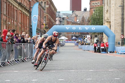 Volvo Car UK renews its sponsorship of British Triathlon