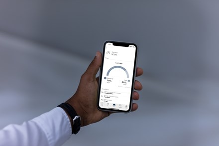 La app Volvo on Call per smartphone ora fornisce ai possessori dei modelli plug-in informazioni sui diversi stili di guida in modalità elettrica 