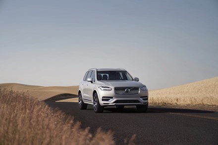 Volvo XC90 selected as one of the Best Family Cars of 2021 by Parents Magazine