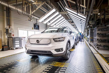 Volvo Cars starts production of fully electric XC40 Recharge P8