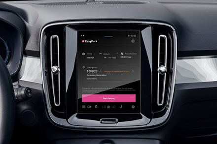 Volvo Cars integrerer EasyPark-appen i infotainmentsystemet