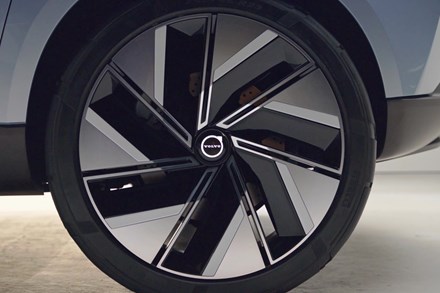 Volvo Concept Recharge - 94% Fossil Free tyres