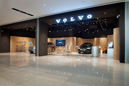 Volvo Cars gaat zijn volledig elektrische toekomst realiseren met nieuwe samenwerkingsverbanden in het Midden-Oosten